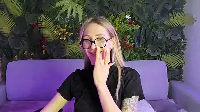 Horny_Blond's cam snapshot