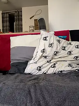 Volcaniiia's cam snapshot