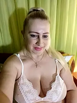 Esenia505's cam snapshot