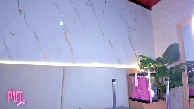 Julietaa_1's cam snapshot