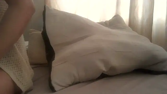 SEXYLIGHTBITCH live sex cam