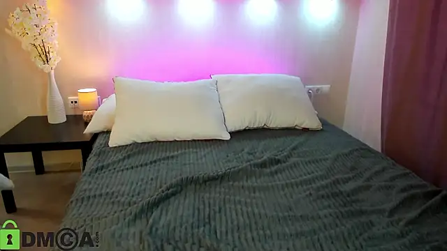 Adelina_Bliss's cam snapshot