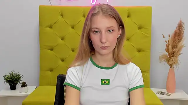 LolaWilsons's cam snapshot