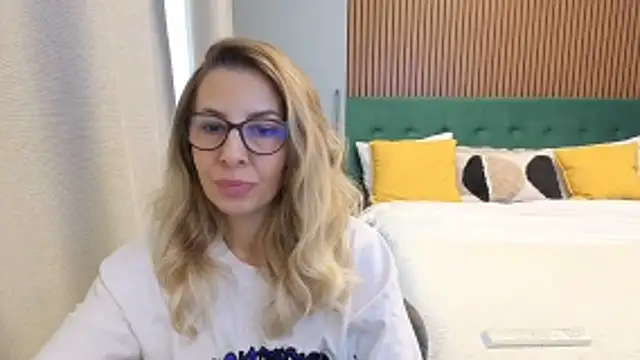 SukyGirl live sex cam