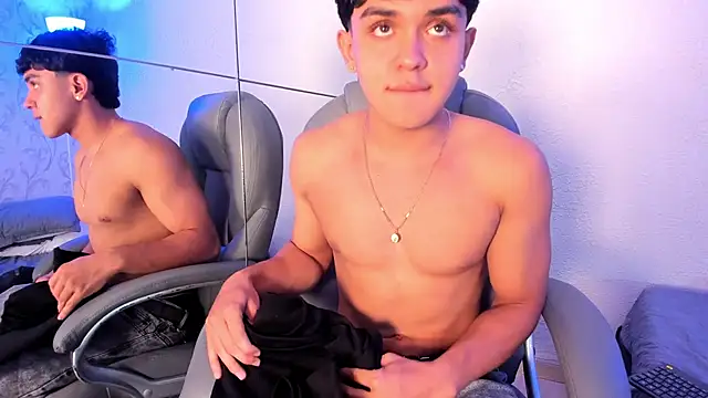 _TaylorBlack live sex cam