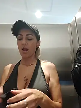 Monita_Med's cam snapshot