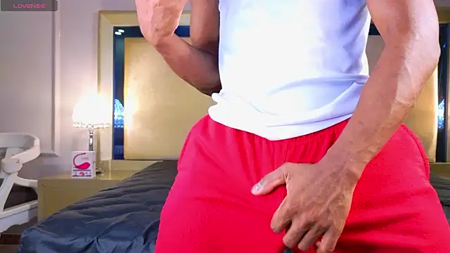 CharlesBrown_'s cam snapshot