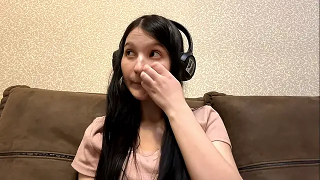 AurorAurora's cam snapshot