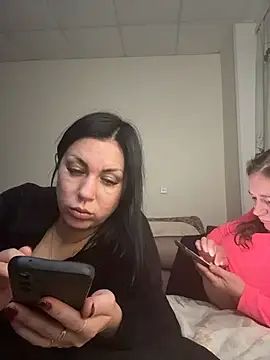 _Mila_Love's cam snapshot