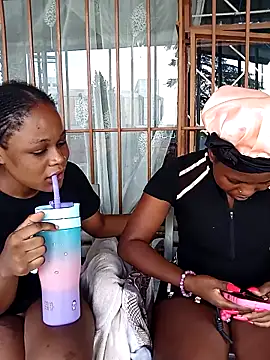 BlondieBitch live sex cam