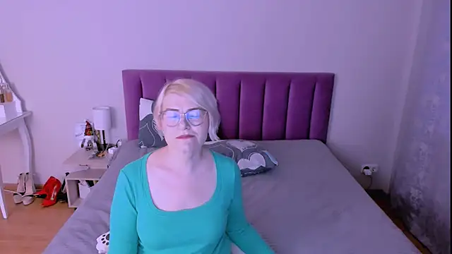 sabrinamacmarren's cam snapshot