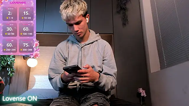 nicktorn live sex cam