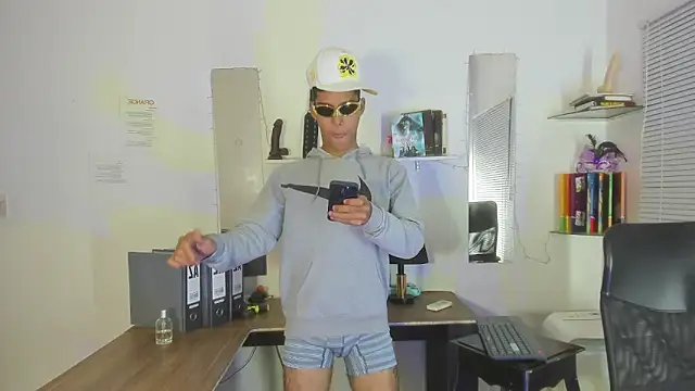 xxKamadevaxx live sex cam