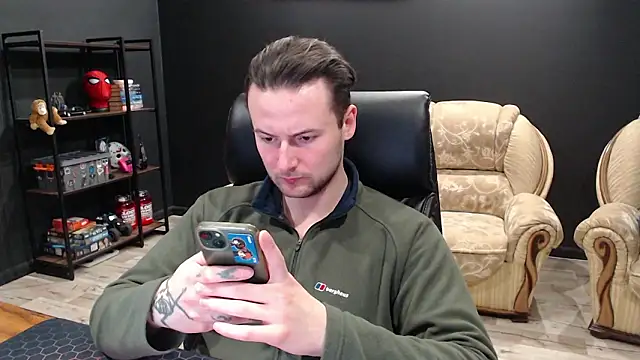 MihasikD live sex cam