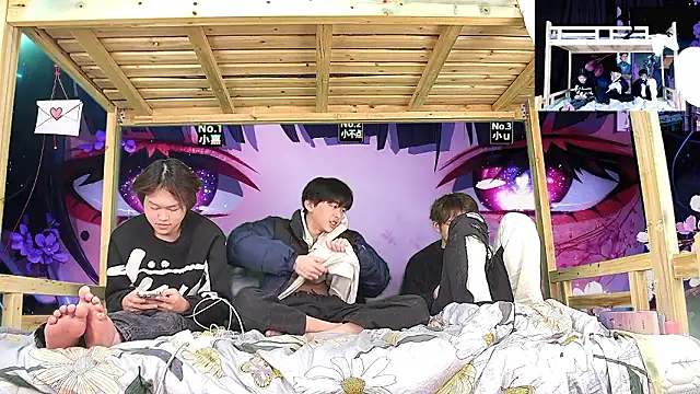 xiaohuangren01's cam snapshot