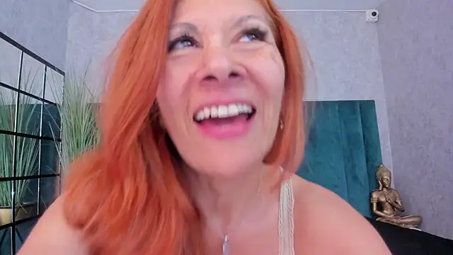 cintiagreyx's cam snapshot