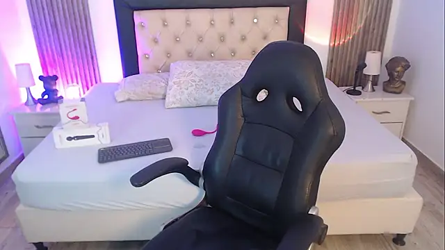 Serena_Houstonn's cam snapshot