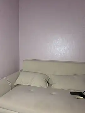 Elle_Milfa's cam snapshot