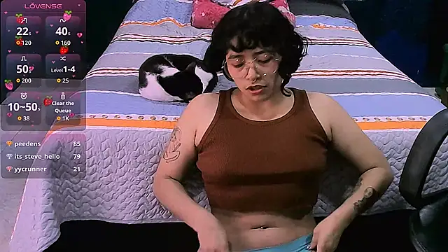 NinaYellow's cam snapshot