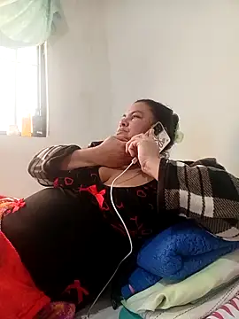 yaneth_'s cam snapshot