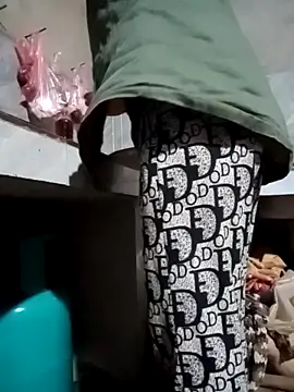 l_kiss's cam snapshot