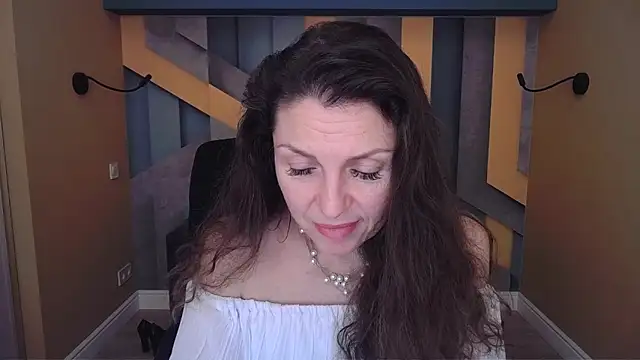 EllaLong's cam snapshot