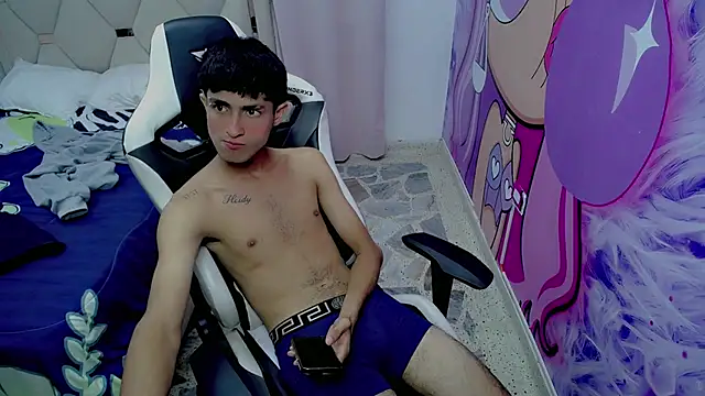 Akyra_latinn live sex cam