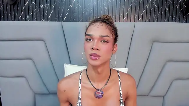 NaomiSteward live sex cam