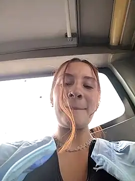 Mery_Moon123's cam snapshot