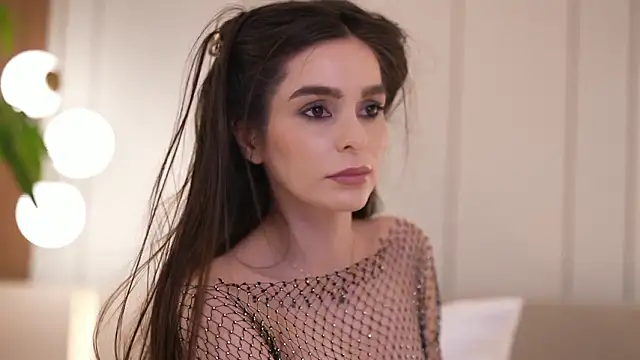 DoviaClaire live sex cam