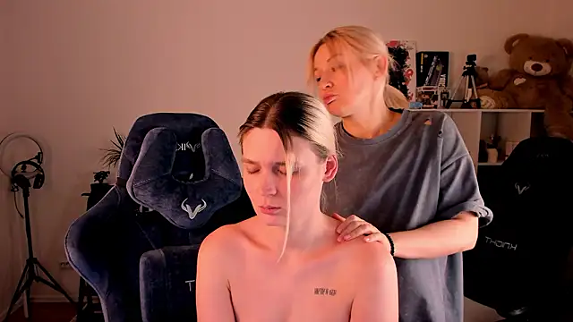 hotblonds live sex cam