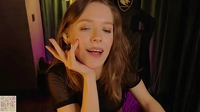 emmasday's cam snapshot