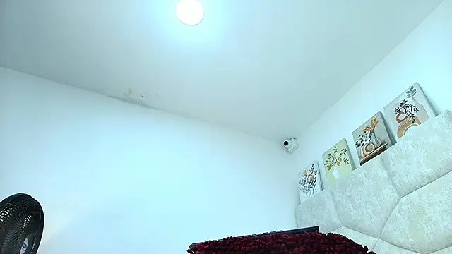 elizawiliamst's cam snapshot