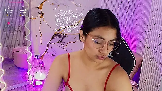 PEACHY_TAY's cam snapshot