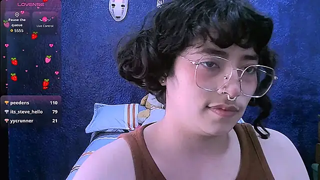 NinaYellow live sex cam