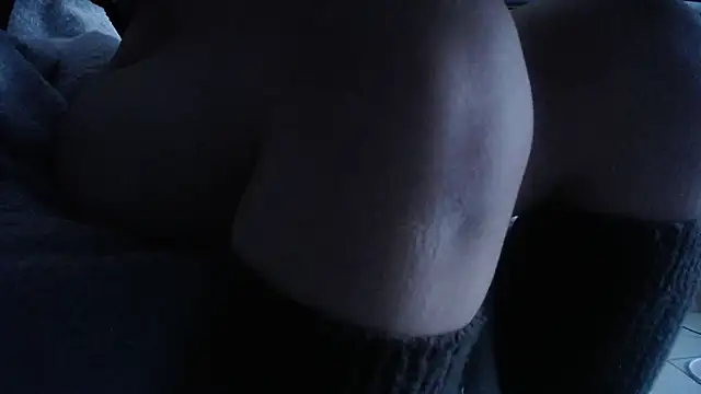 its_my_place's cam snapshot