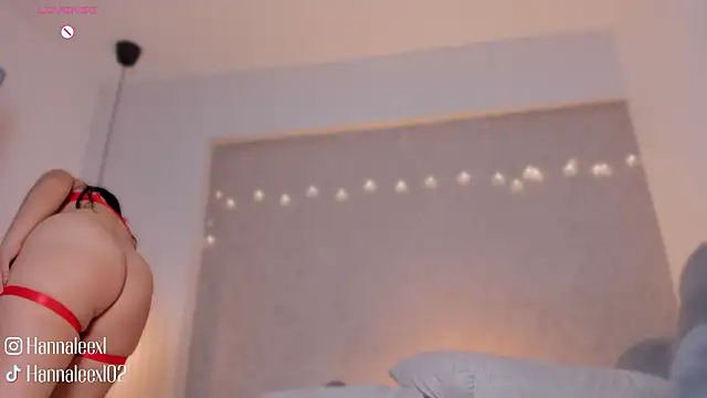 hanna_lee02's cam snapshot