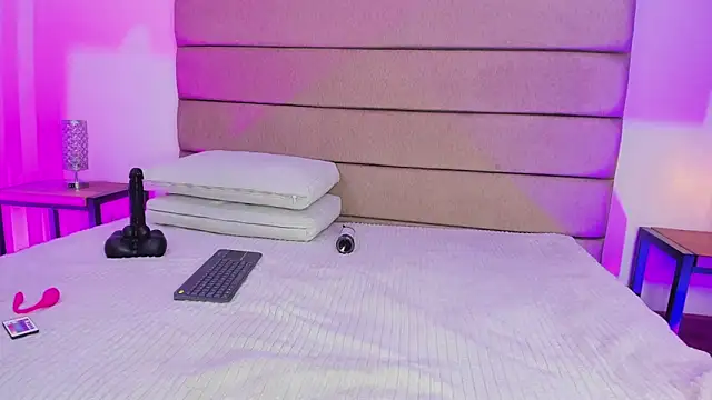 sally_rosses's cam snapshot