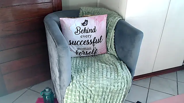 FitSelina66's cam snapshot