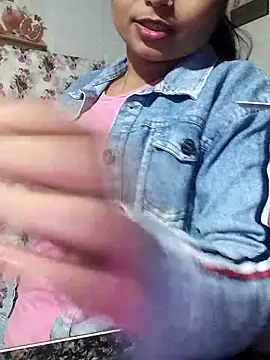 Hot-Pooja25's cam snapshot