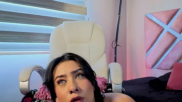 _kelly_hous36's cam snapshot