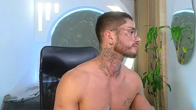 Alanrodgers live sex cam