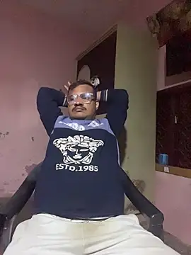 Saxymood1111's cam snapshot