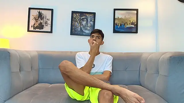 PRETTY_SEX1's cam snapshot