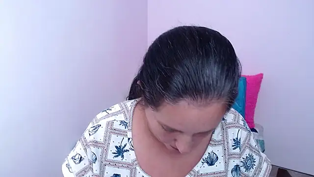 CristialJones_'s cam snapshot