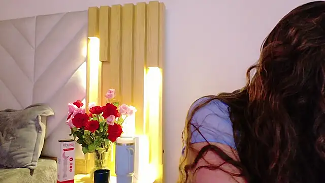 Anaise_latif's cam snapshot