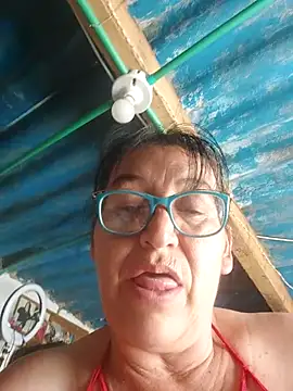 clarita_01's cam snapshot