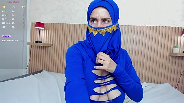 Yarah_Noor's cam snapshot