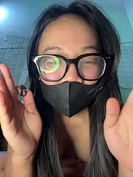 Leeeiuu live sex cam