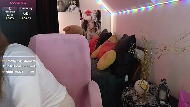 CarolainGilbert's cam snapshot